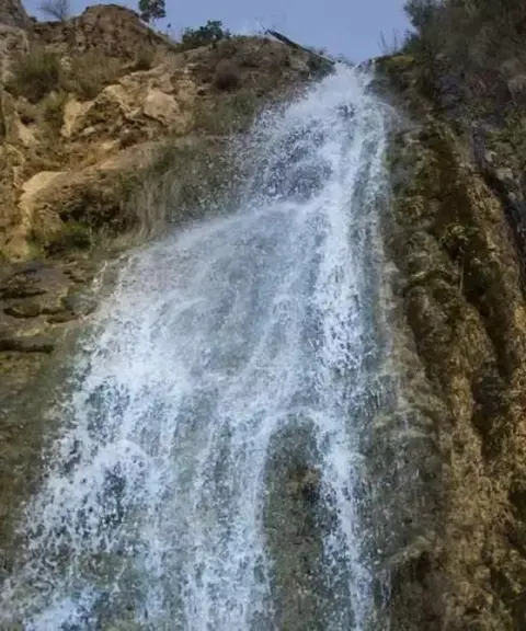 آبشار تارم، فارس