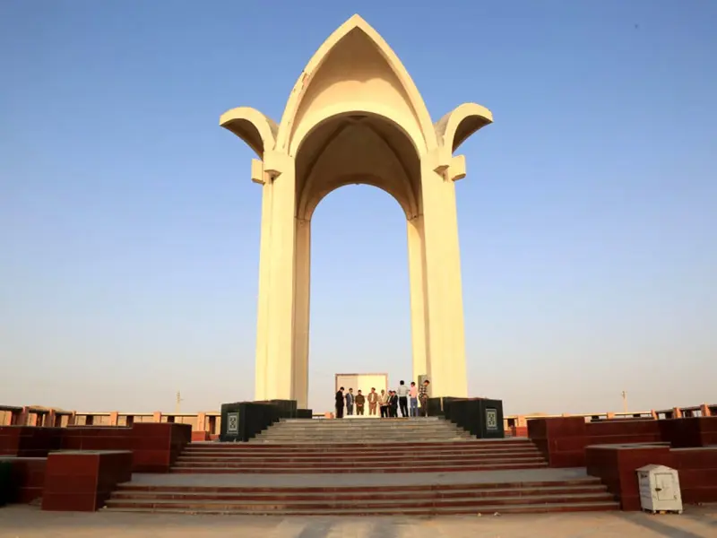 آرامگاه مختوم‌قلی فراغی