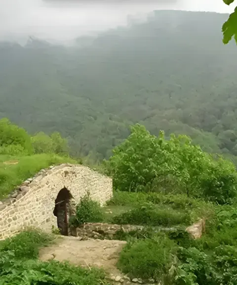 کاروانسرای قزلق، گلستان