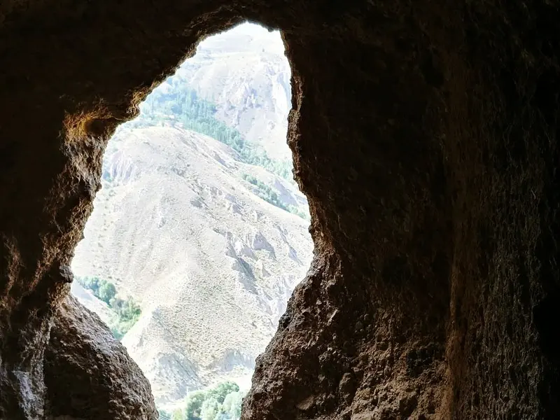 غار آب اسک