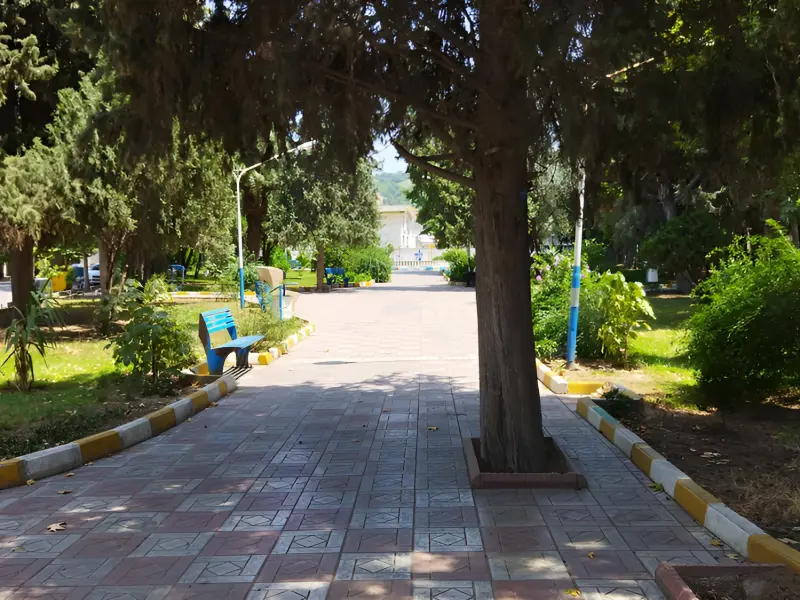 باغ چهل‌ستون اشرف - تصویر 6