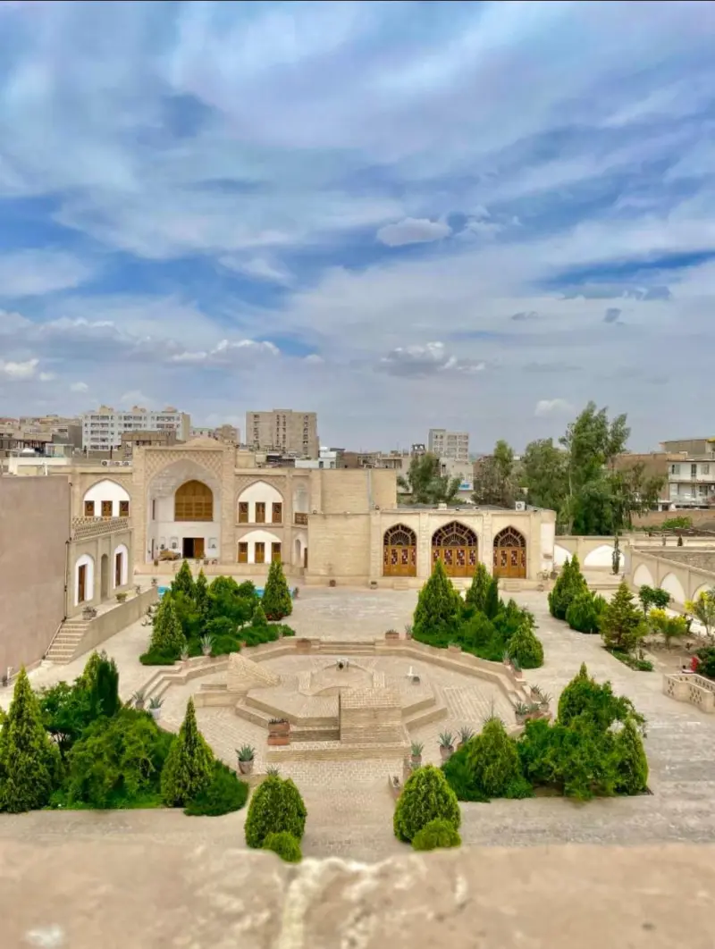 عمارت حاکم عبدالله آباد - تصویر 12