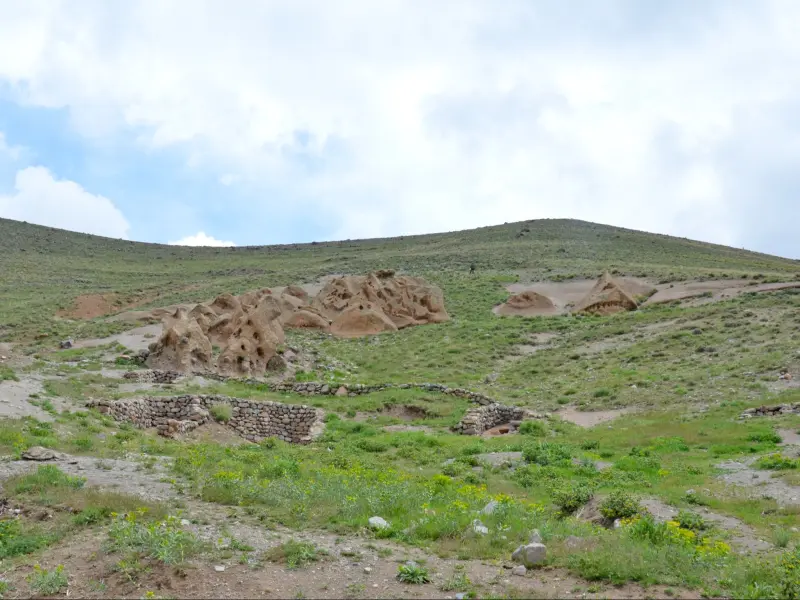 روستای صخره‌ای حیله ور