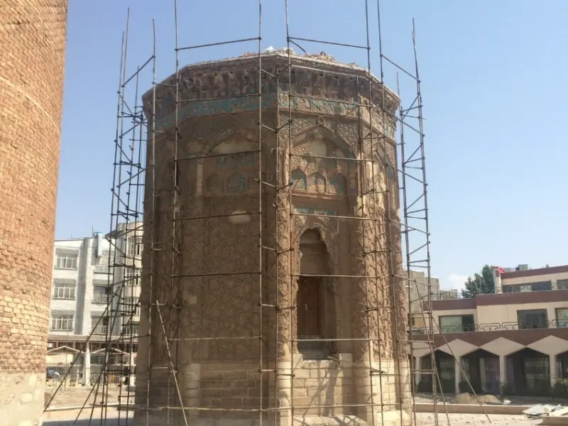 گنبد کبود - تصویر 3