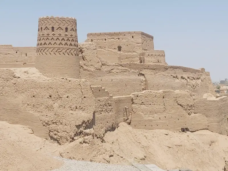 قلعه نارین