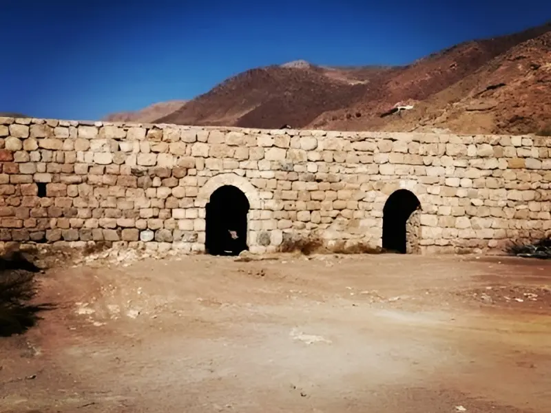 کاروانسرای شاه عباسی خوی - تصویر 1