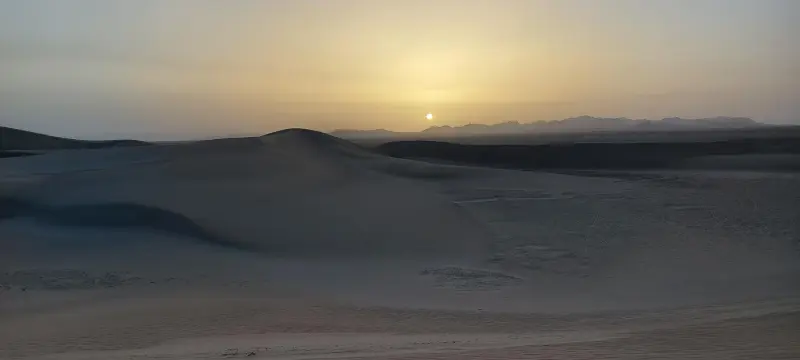 کویر خارا - تصویر 2