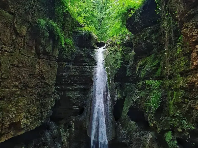 آبشار سنگ‌نو
