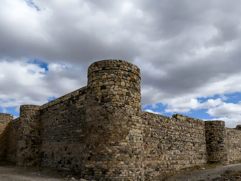 کاروانسرای سنگی آهوان - تصویر 1