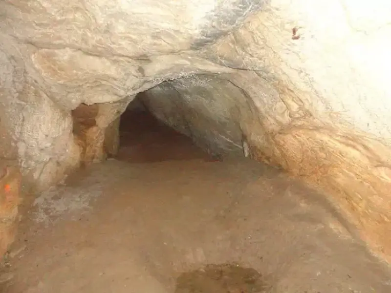 غار کونا شم شم