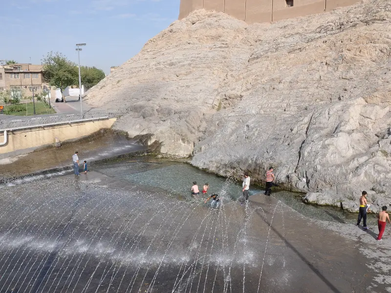 چشمه علی