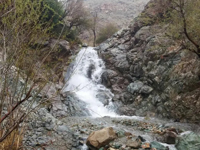 آبشار دره نوسنگ حصارک - تصویر 2
