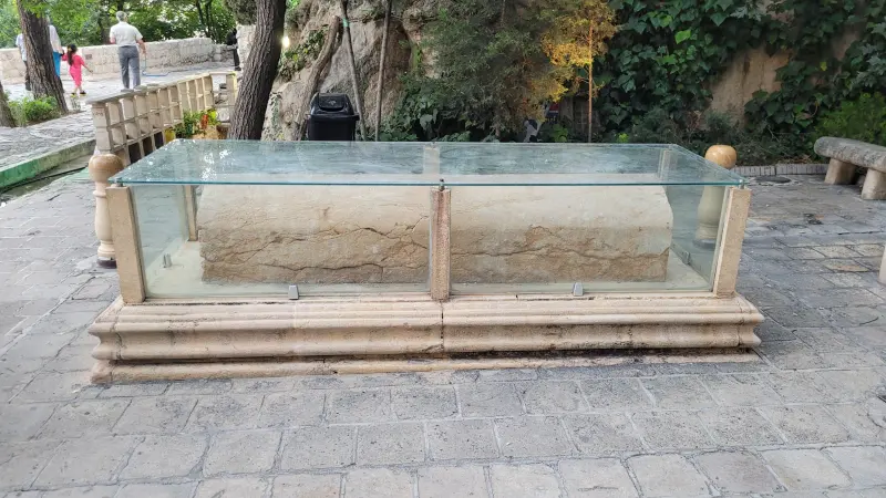 آرامگاه خواجوی کرمانی - تصویر 1