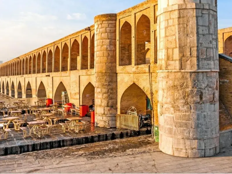 سی و سه‌پل - تصویر 9