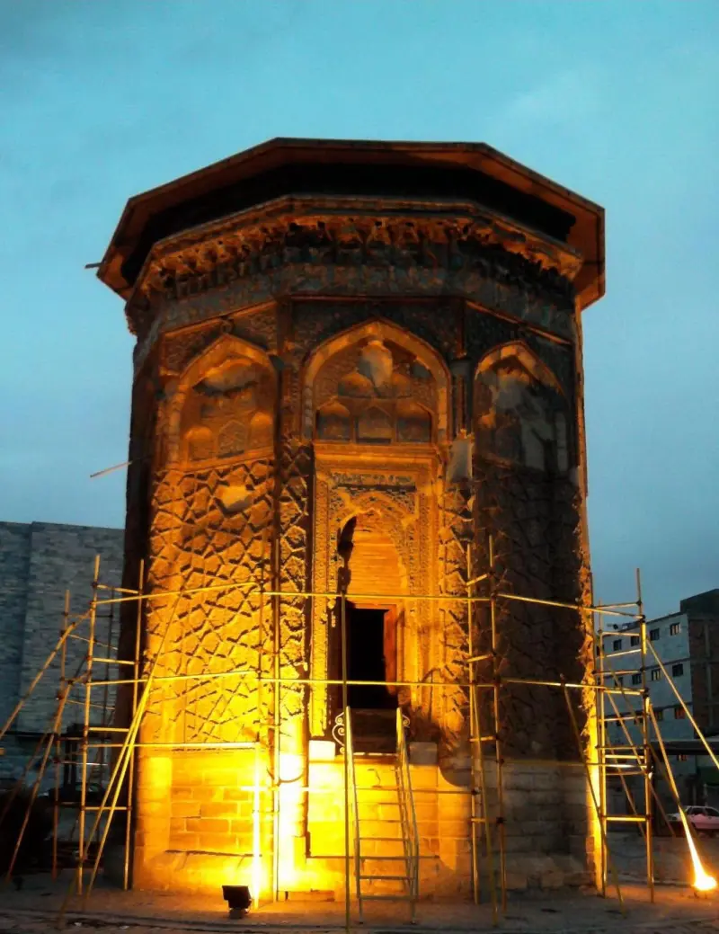گنبد کبود - تصویر 6