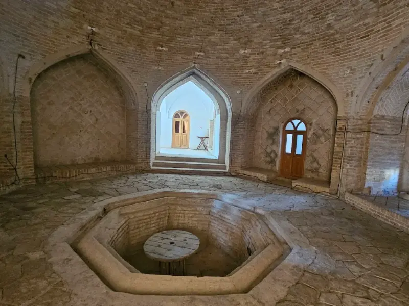 عمارت صمیمی - تصویر 2