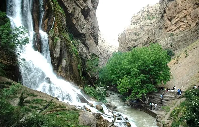آبشار چکان - تصویر 3