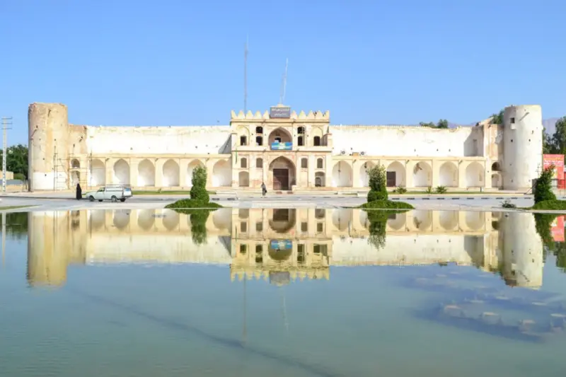 دژ برازجان - تصویر 3