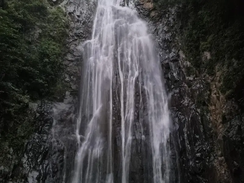 آبشار میلاش - تصویر 1
