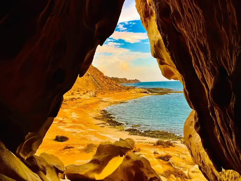 غار مثلثی