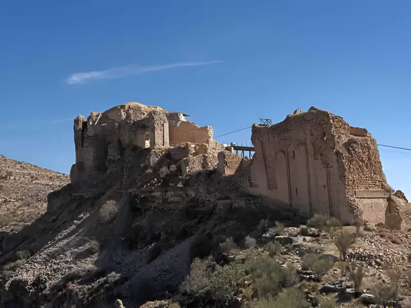 قلعه دختر فیروزآباد