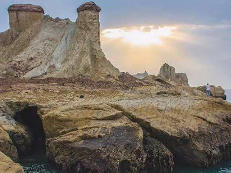 ساحل مفنق - تصویر 2