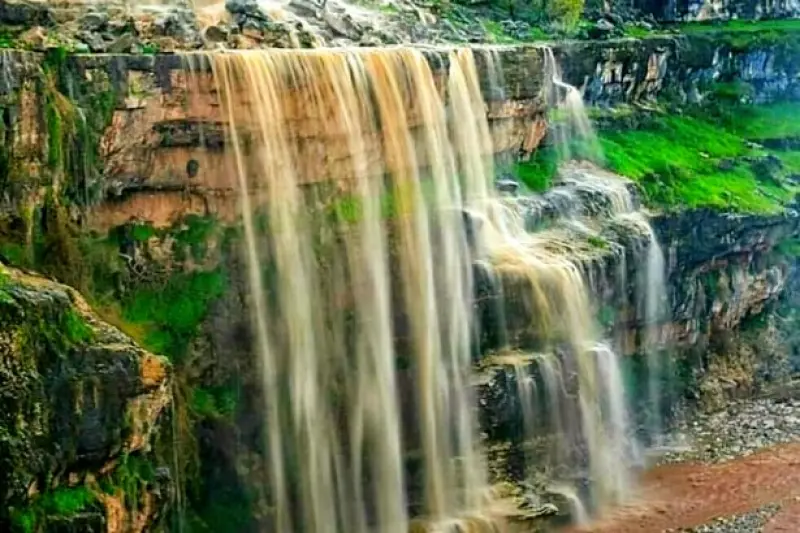 تخت چو لرستان - تصویر 2
