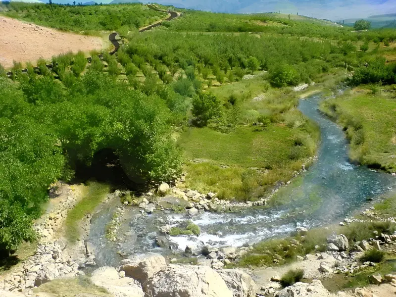 چشمه خونیار - تصویر 1