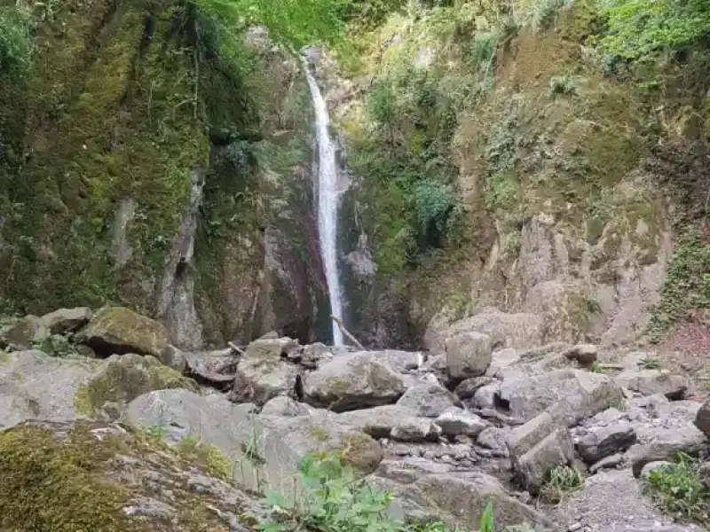 آبشار آلامن - تصویر 1