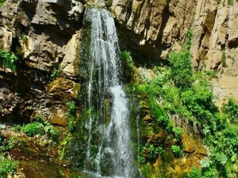 آبشار آرانا - تصویر 3