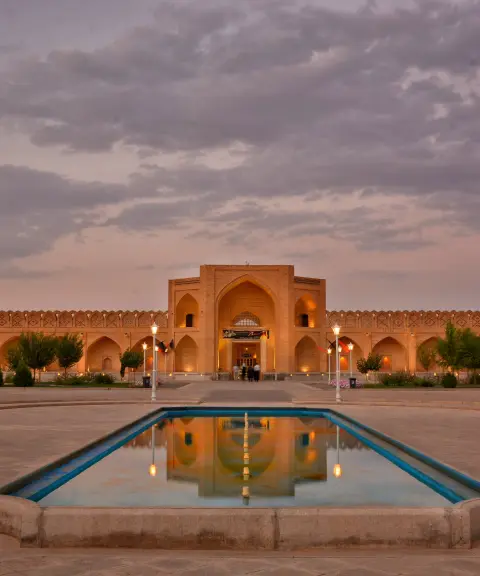 کاروانسرای مادرشاه، اصفهان