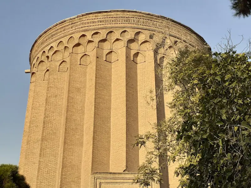 برج طغرل - تصویر 3