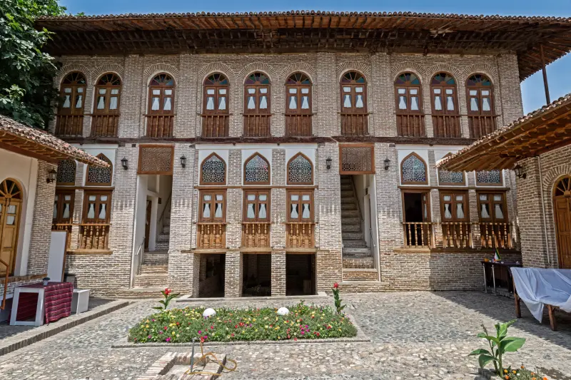 خانه امیر لطیفی - تصویر 1