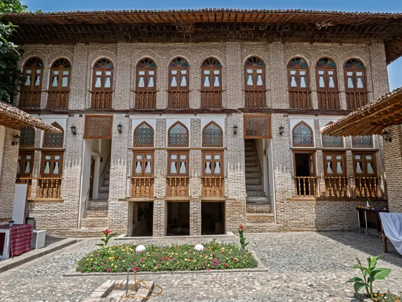 خانه امیر لطیفی - تصویر 1