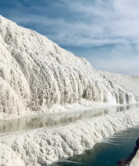 آبشار نمکی پتاس، اصفهان