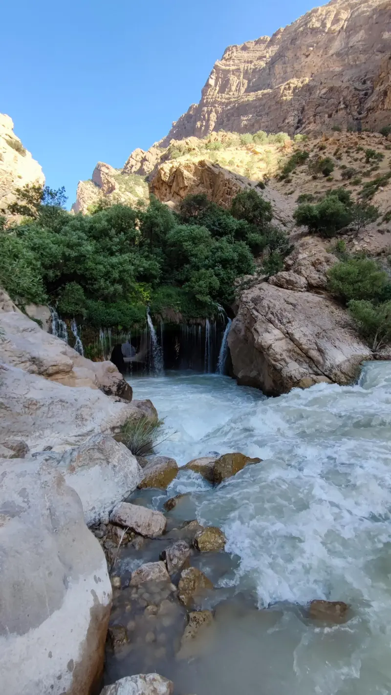 آبشار آب ملخ - تصویر 4