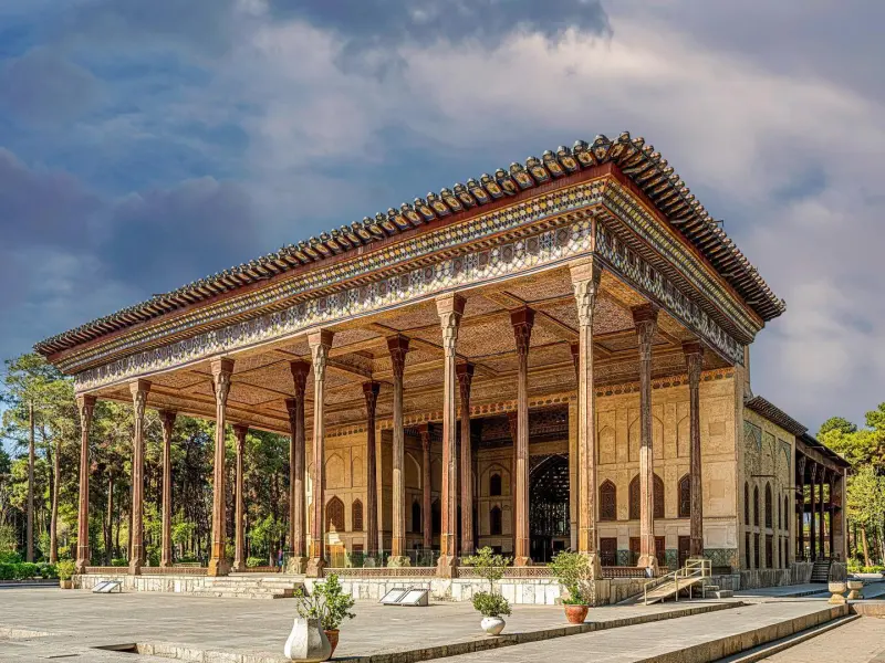 کاخ چهل‌ ستون