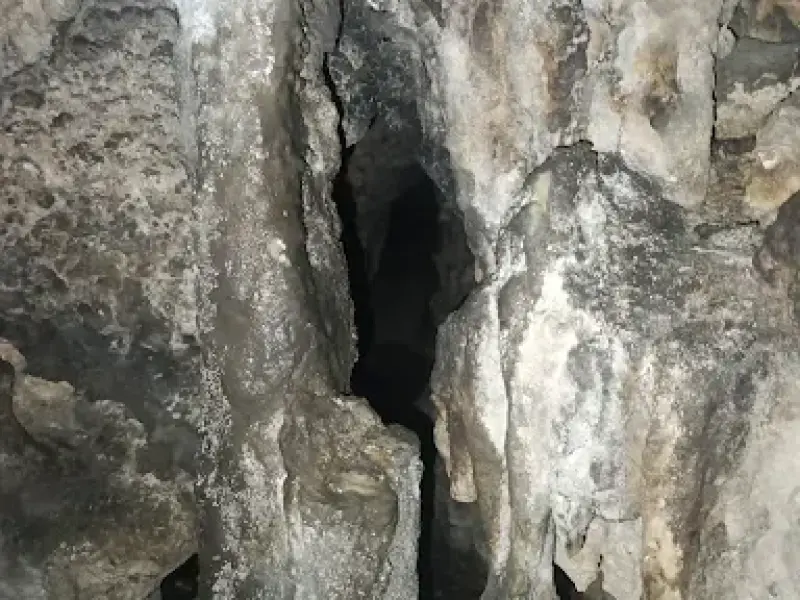 غار بزنگان