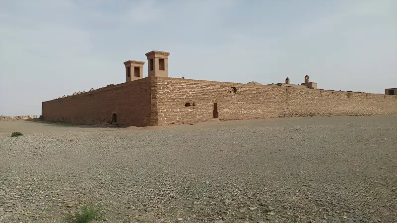 کاروانسرای حوض سلطان - تصویر 1