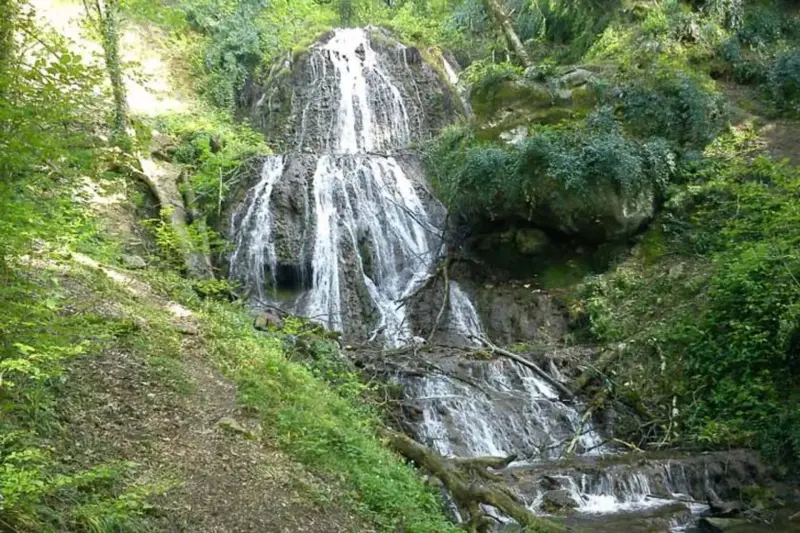 آبشار لاشو - تصویر 1