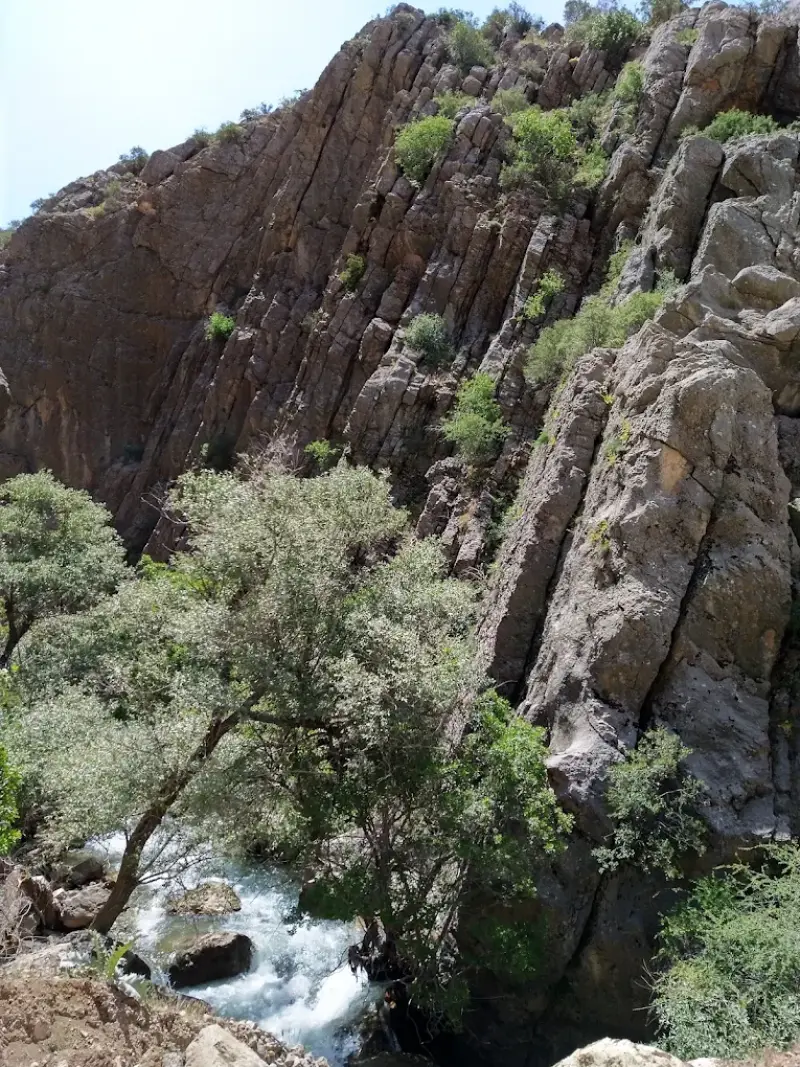 آبشار پشندگان - تصویر 1