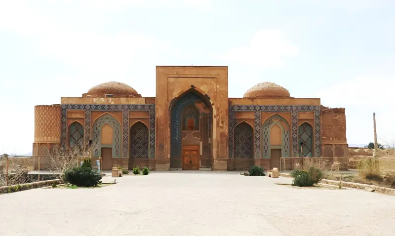 مدرسه غیاثیه خرگرد - تصویر 1