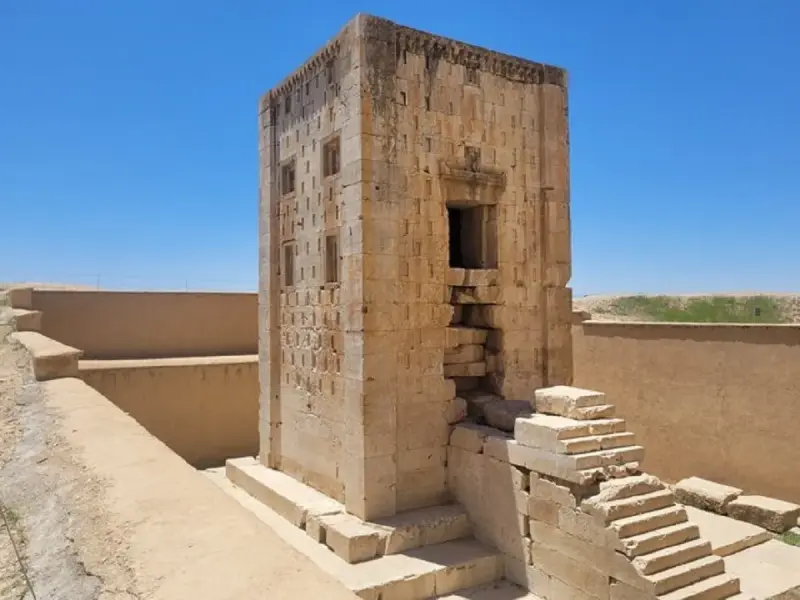 کعبه زرتشت - تصویر 1