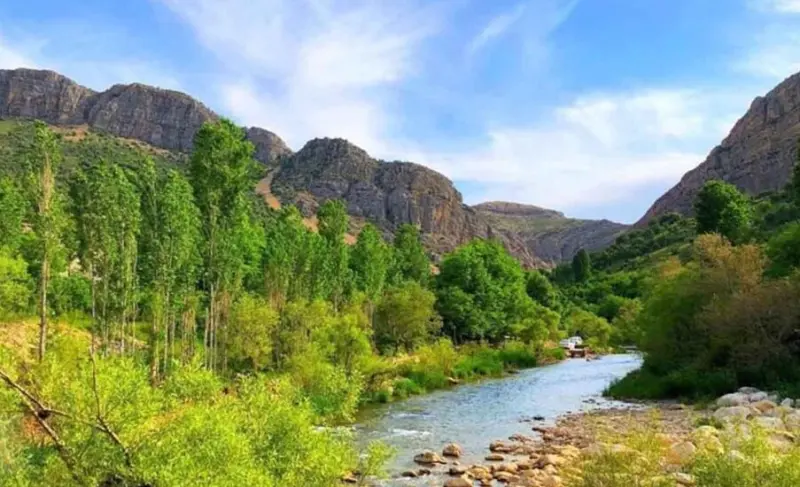 تنگ گمبیل - تصویر 2