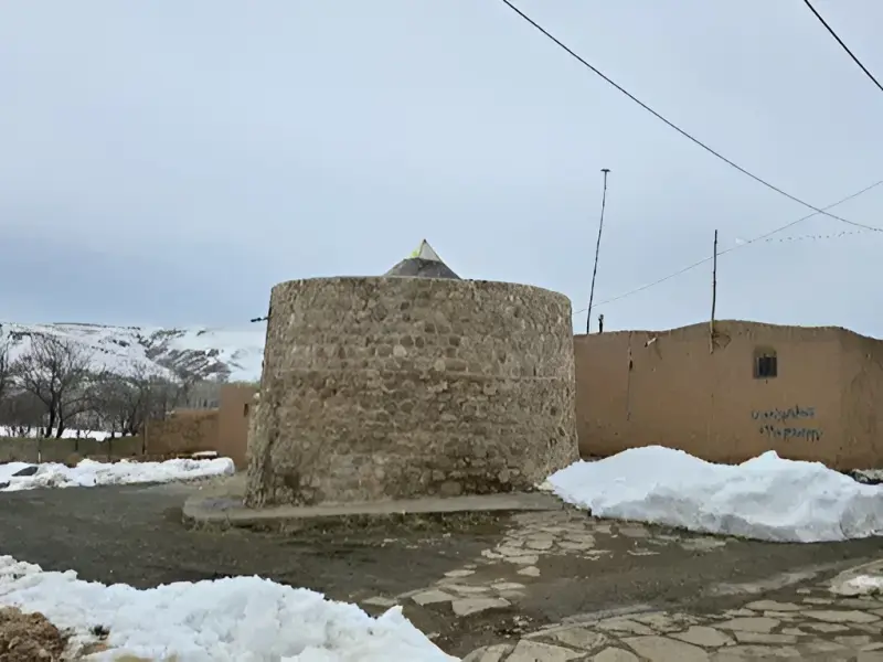 برج اوچ گنبد خان
