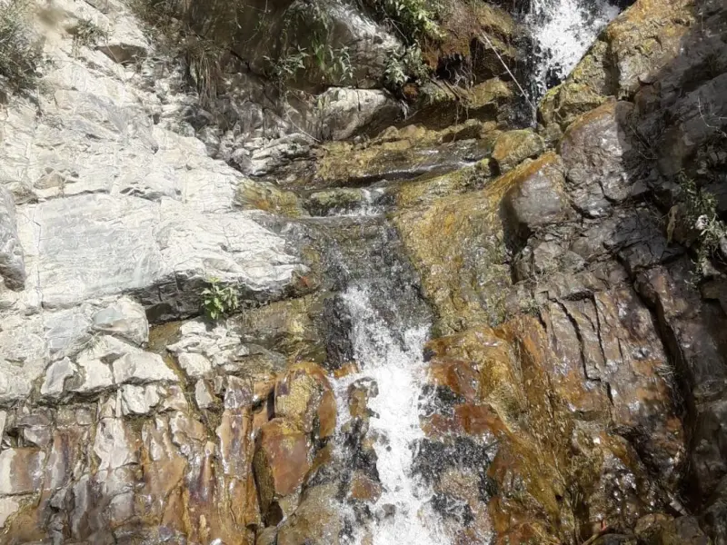 آبشار دره نوسنگ حصارک - تصویر 7