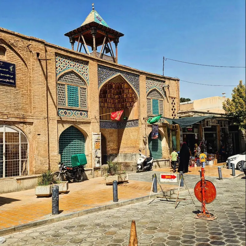 مسجد سرخی - تصویر 2