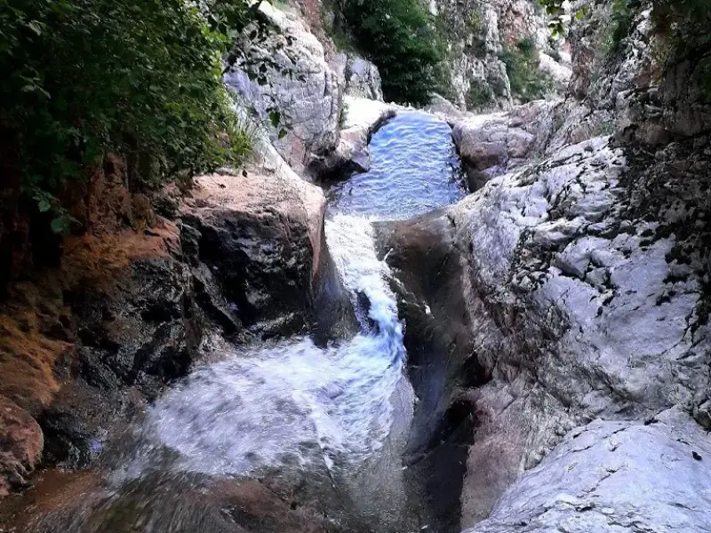 آبشار نام‌نیک - تصویر 3