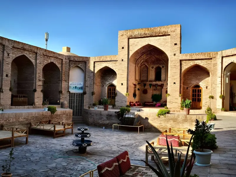 کاروانسرای سرایان - تصویر 1