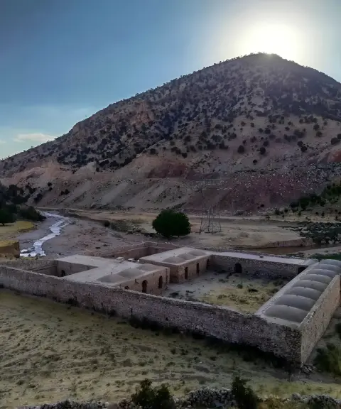 کاروانسرای چمشک، لرستان